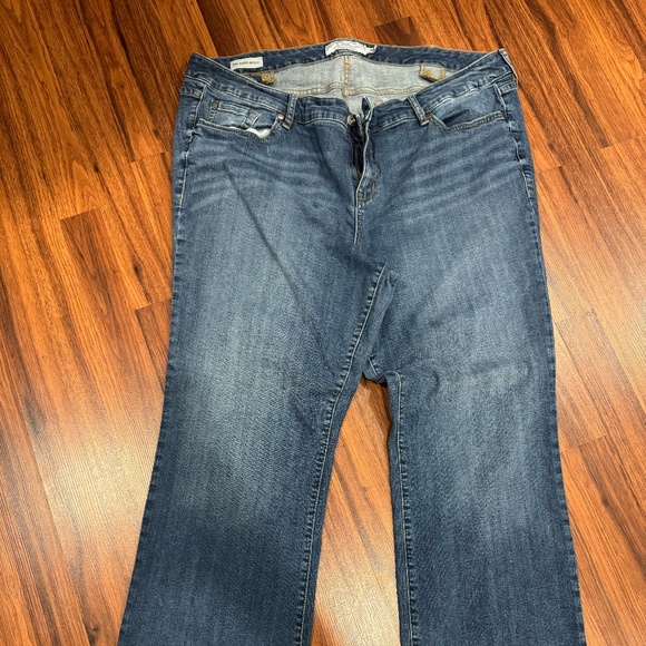 Torrid Relaxed Fit Bootcut jeans - Picture 1 of 3